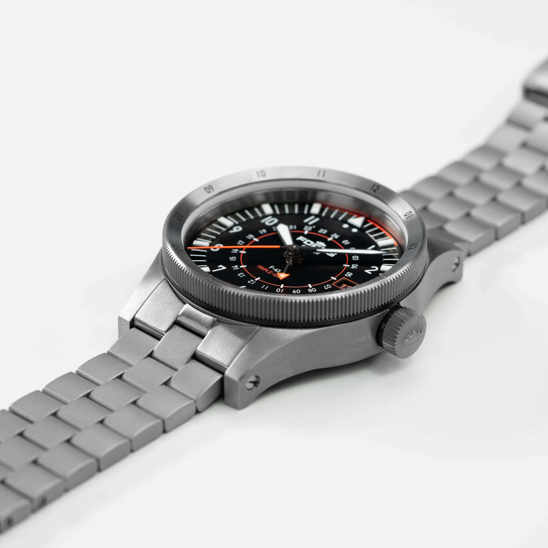 Fortis Flieger F-43 Triple GMT – Bild 3
