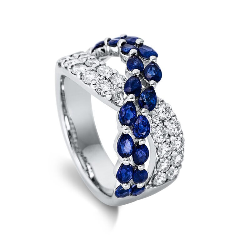 Ring 18 kt WG, Fassung teils schwarz rhodinie