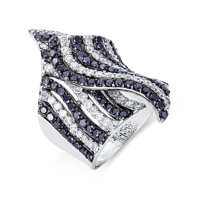Ring 18 kt WG, teils schwarz rhodiniert