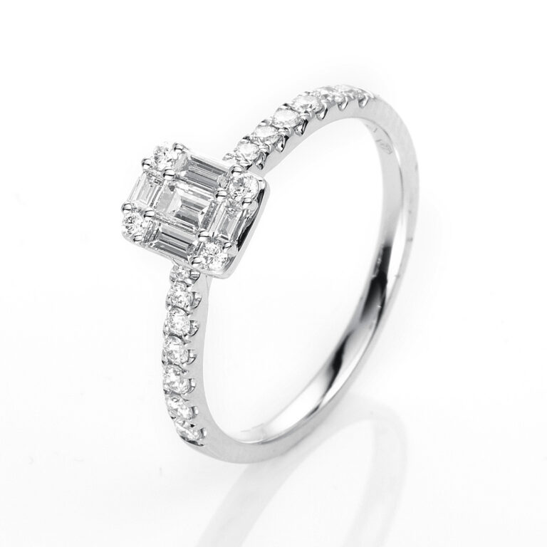 Ring 18 kt WG