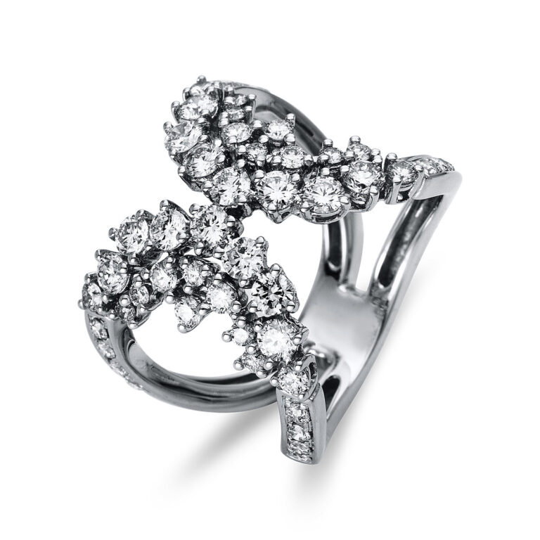 Ring 18 kt WG