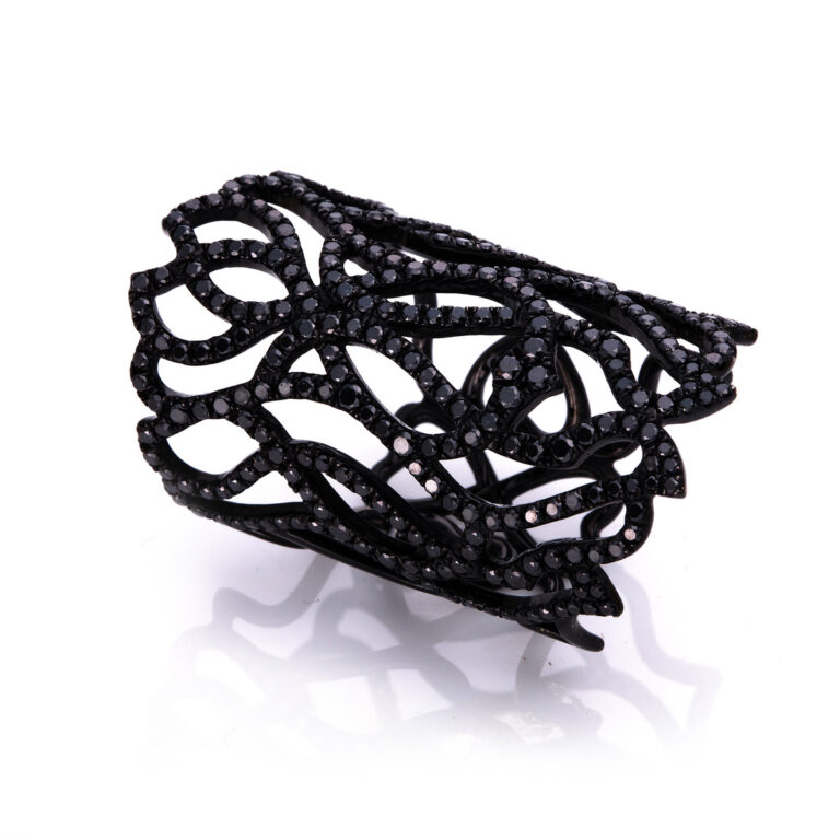 Ring 18 kt WG, schwarz rhodiniert
